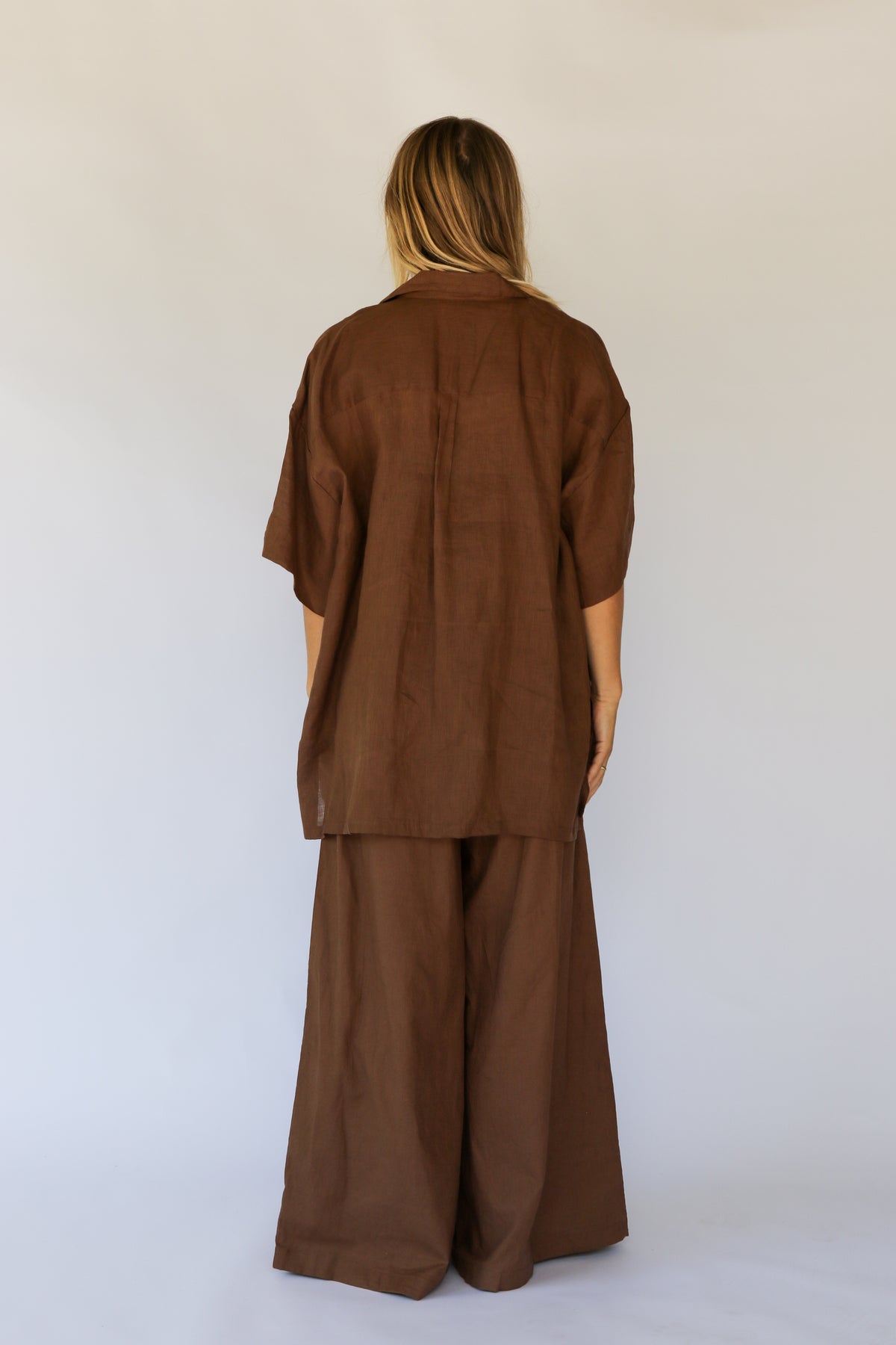 Flow Shirt in Cocoa by Hobo & Hatch, alternate view